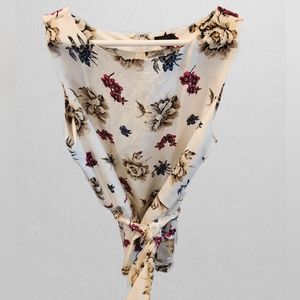 Ann Taylor Floral Sleeveless Blouse 🌸